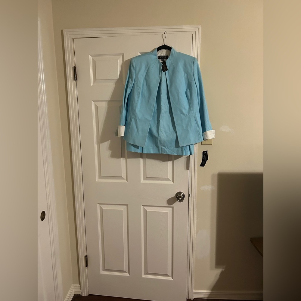 Kasper Suit